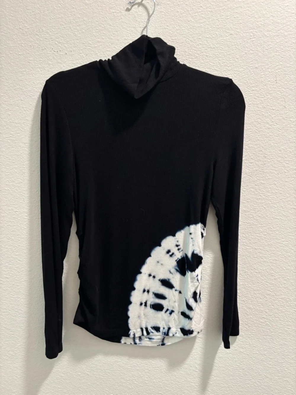 NWT XCVI Wearables long sleeve turtleneck, size S - Picture 1 of 4
